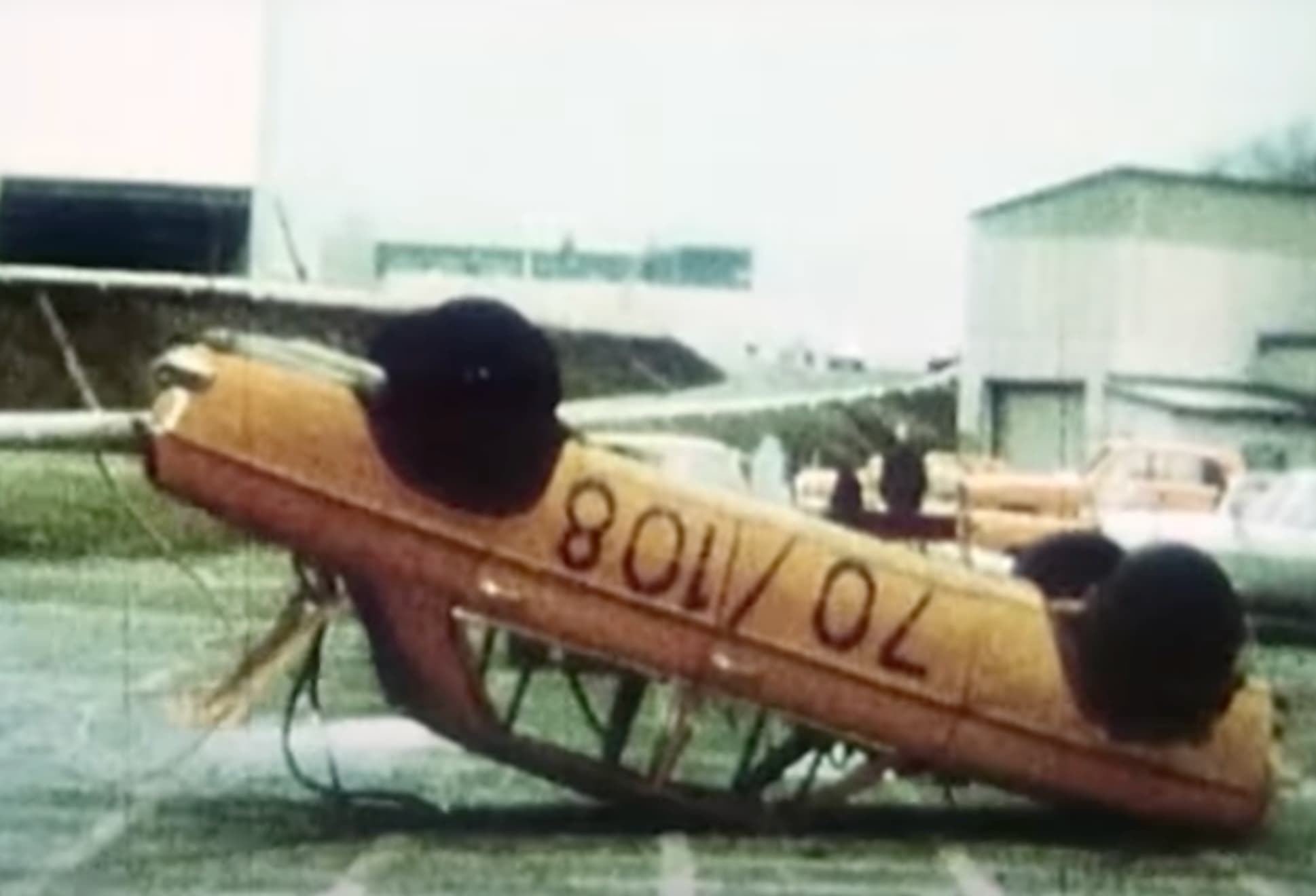 16 Photos of What It Looked Like to Wreck A Car in the 1970s